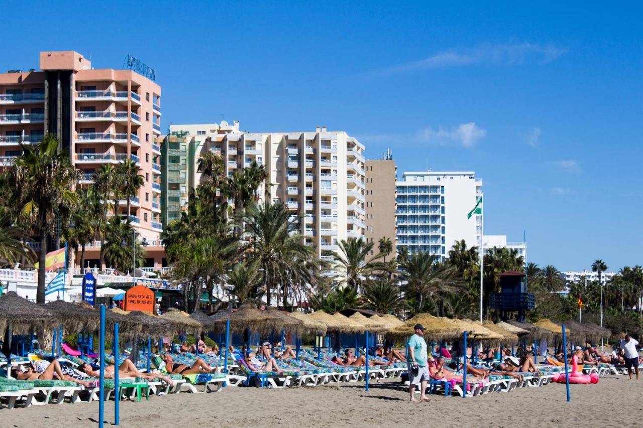 Benal Beach Suite, Parque Acuatico Y Vistas Al Mar Benalmadena Bagian luar foto