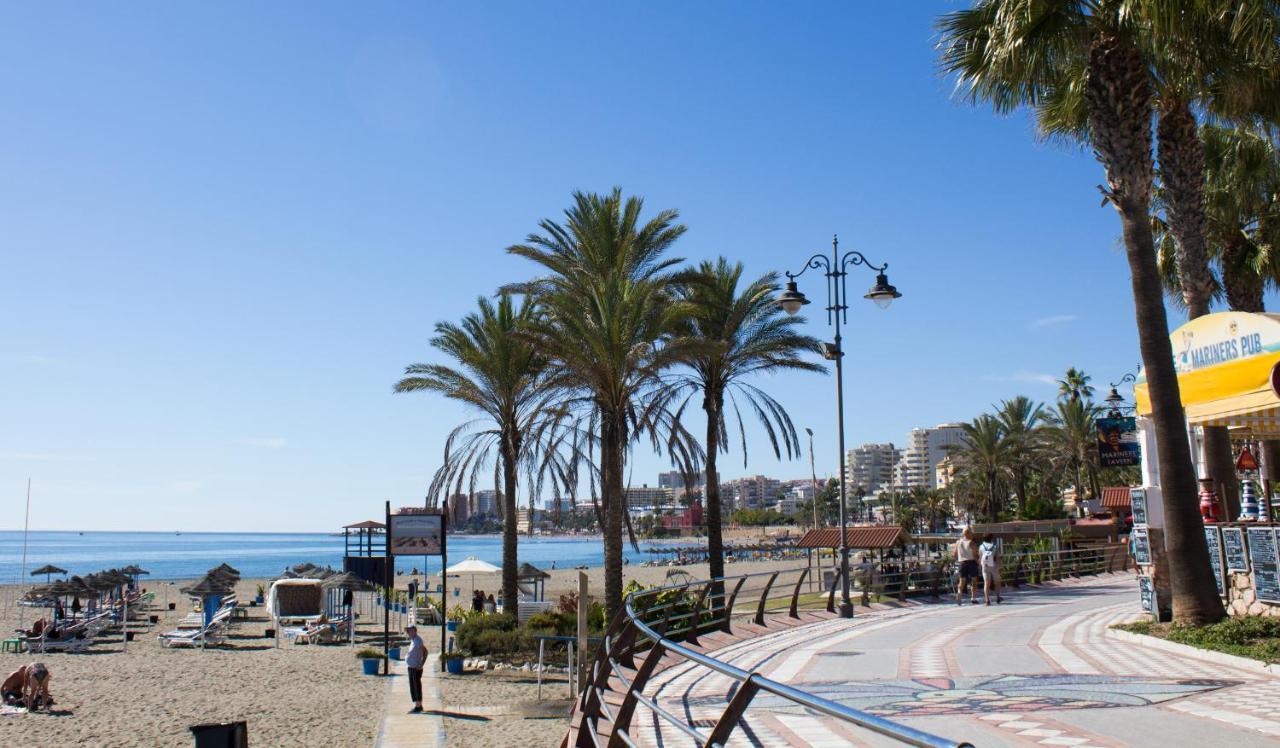 Benal Beach Suite, Parque Acuatico Y Vistas Al Mar Benalmadena Bagian luar foto