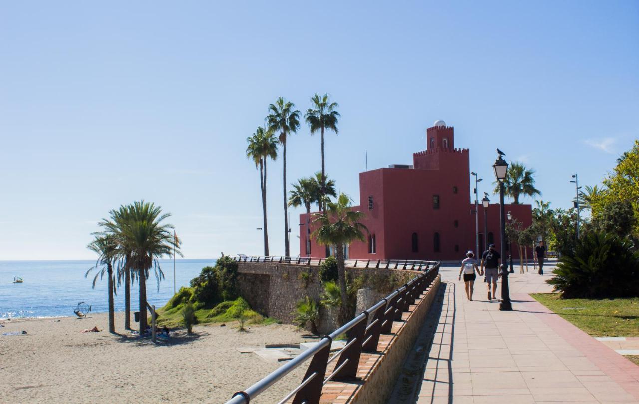 Benal Beach Suite, Parque Acuatico Y Vistas Al Mar Benalmadena Bagian luar foto