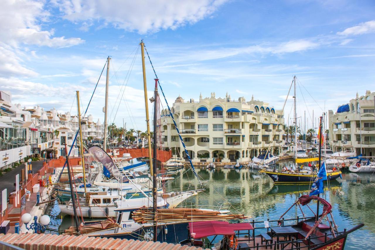 Benal Beach Suite, Parque Acuatico Y Vistas Al Mar Benalmadena Bagian luar foto