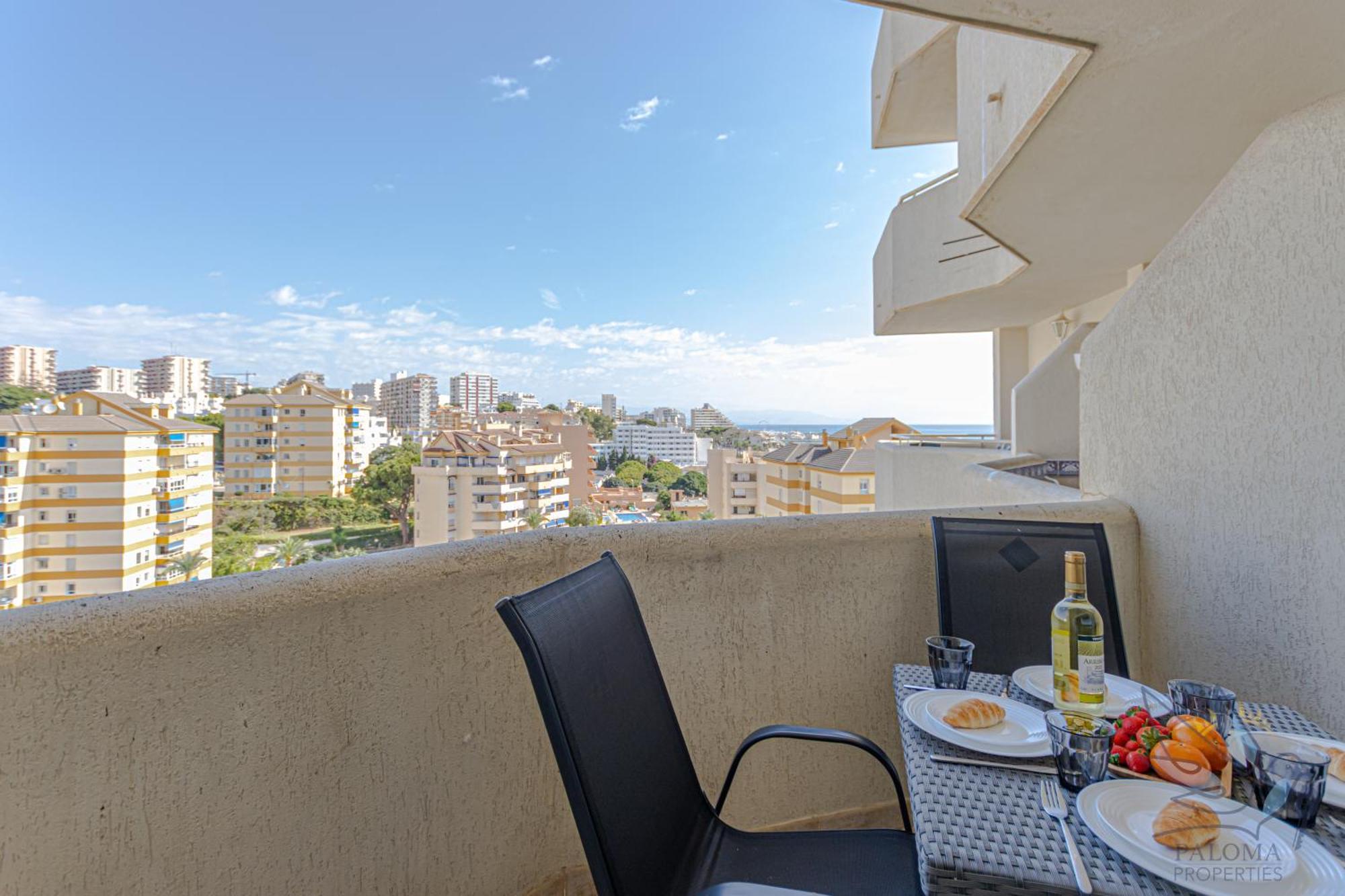 Benal Beach Suite, Parque Acuatico Y Vistas Al Mar Benalmadena Bagian luar foto