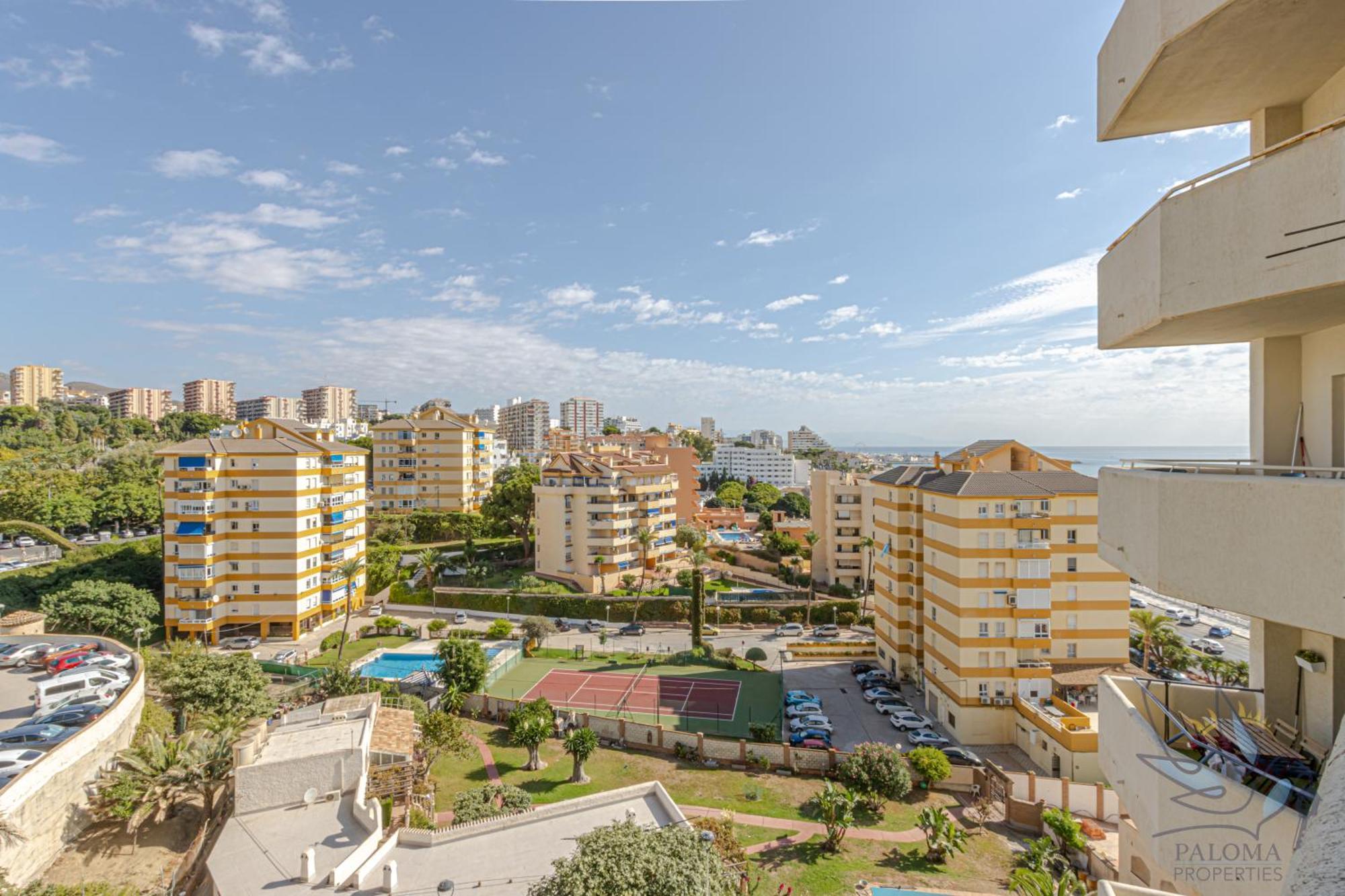 Benal Beach Suite, Parque Acuatico Y Vistas Al Mar Benalmadena Bagian luar foto